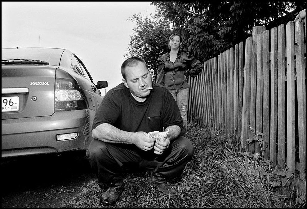 20 впечатляющих кадров из жизни сибирских бандитов глазами американца