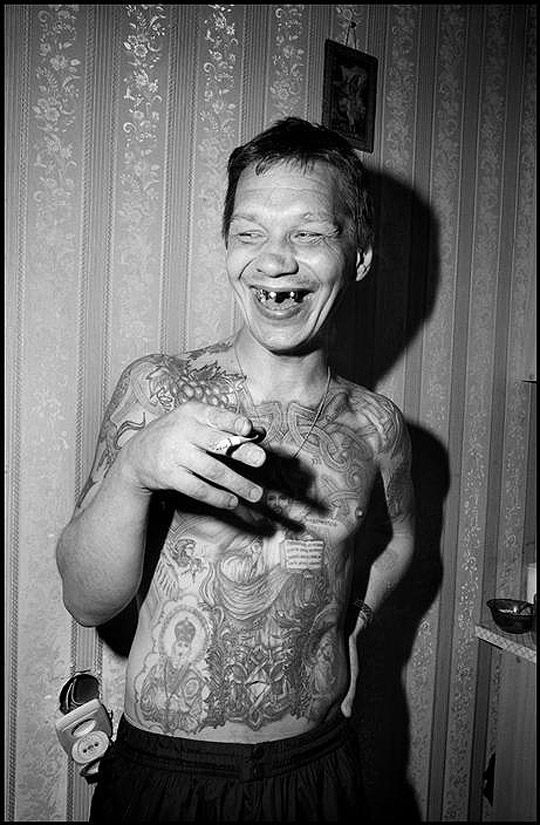 20 впечатляющих кадров из жизни сибирских бандитов глазами американца