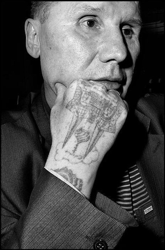 20 впечатляющих кадров из жизни сибирских бандитов глазами американца