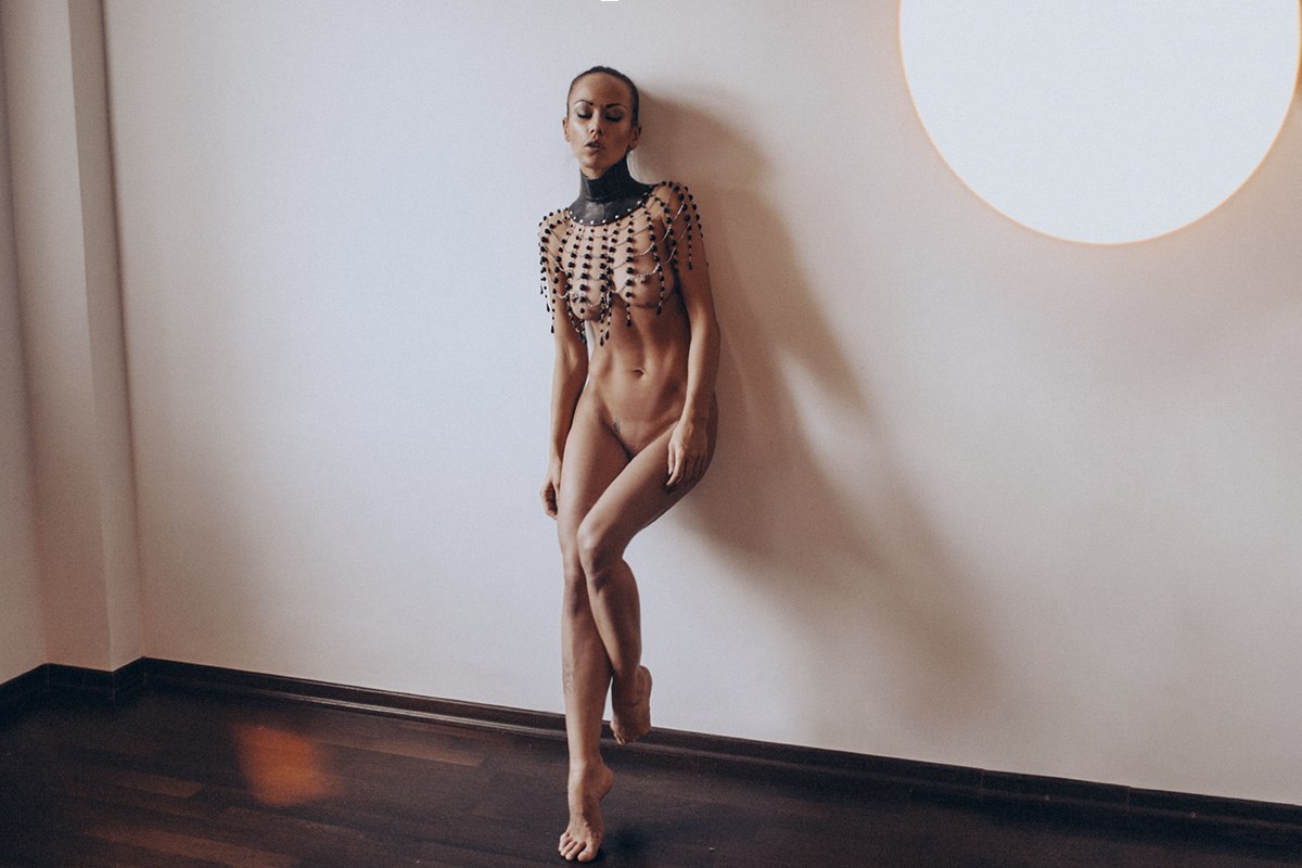 Красивое ню Александры Бодровой