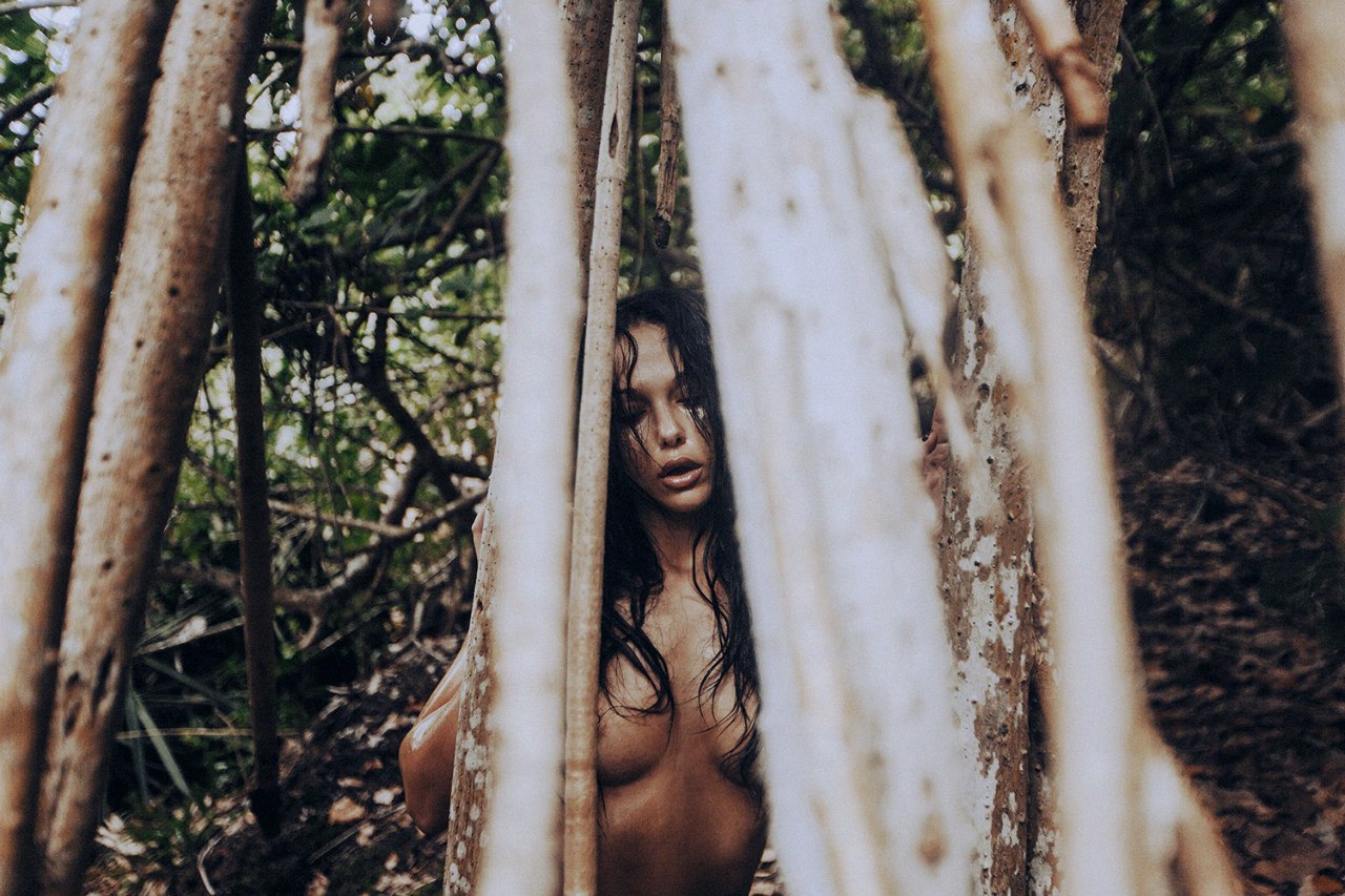 Красивое ню Александры Бодровой