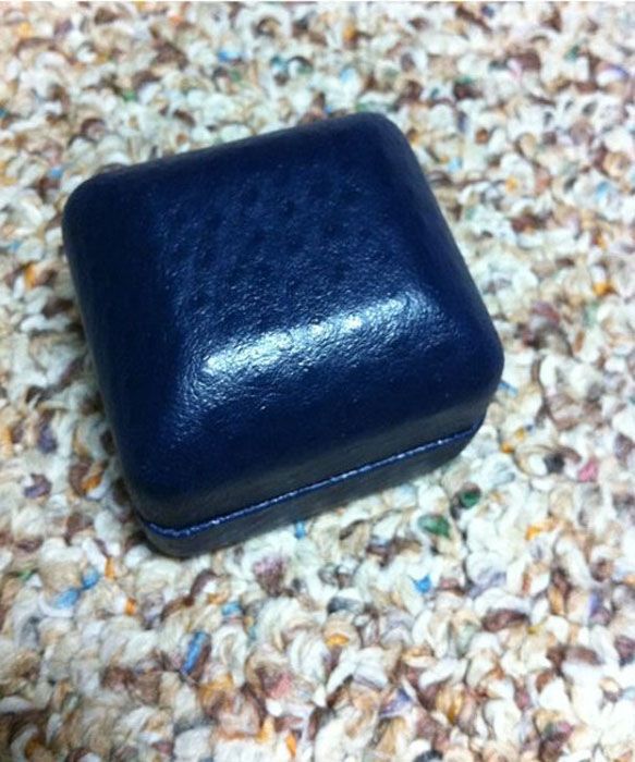 Рождественский прикол над девушкой