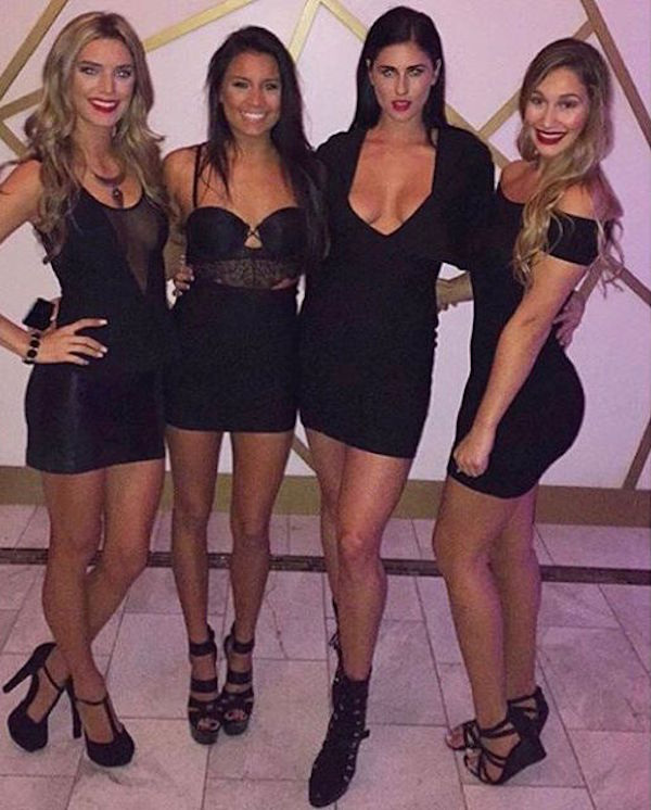 Девушки в обтягивающих платьях