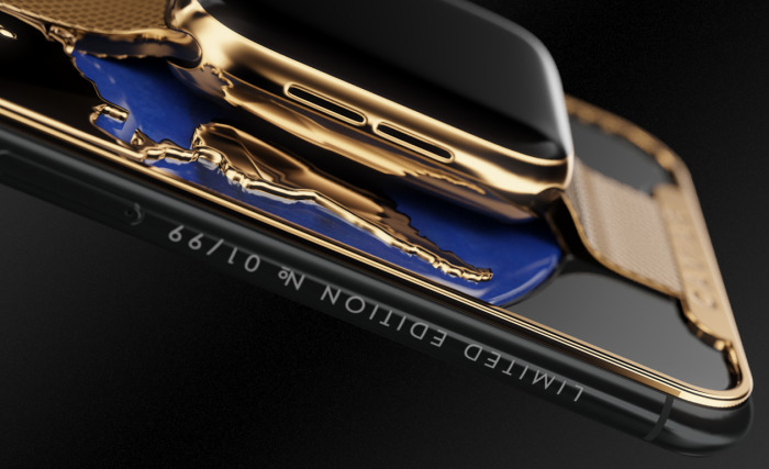 Российская компания добавила к iPhone швейцарские часы Российская компания добавила к iPhone швейцарские часы