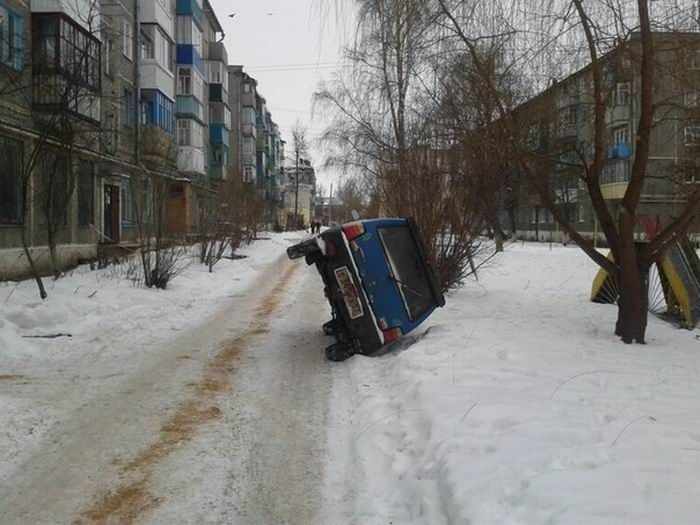 Он мешал людям проехать