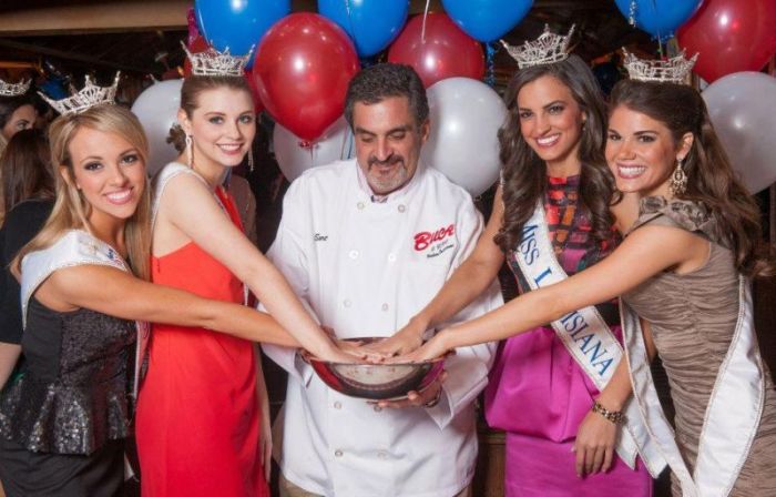 Претендует на титул "Мисс Америка - 2013" (12 фото)