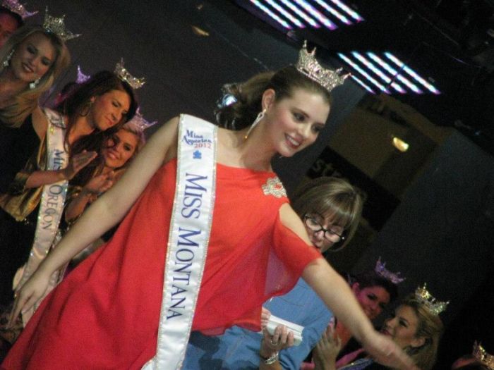 Претендует на титул "Мисс Америка - 2013" (12 фото)