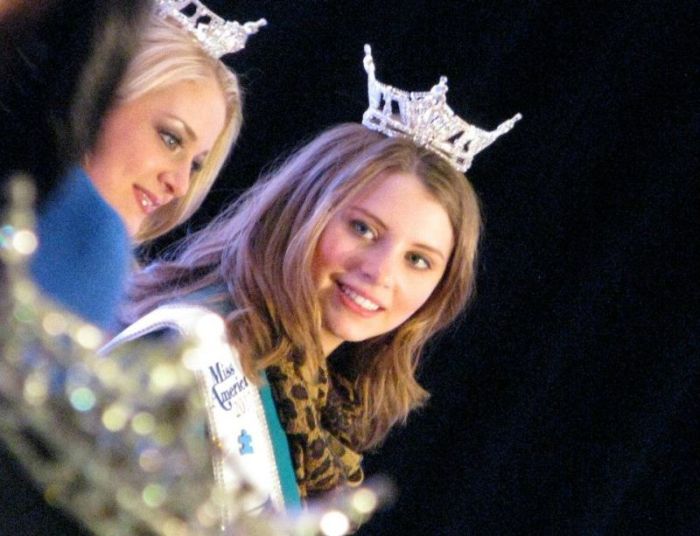 Претендует на титул "Мисс Америка - 2013" (12 фото)