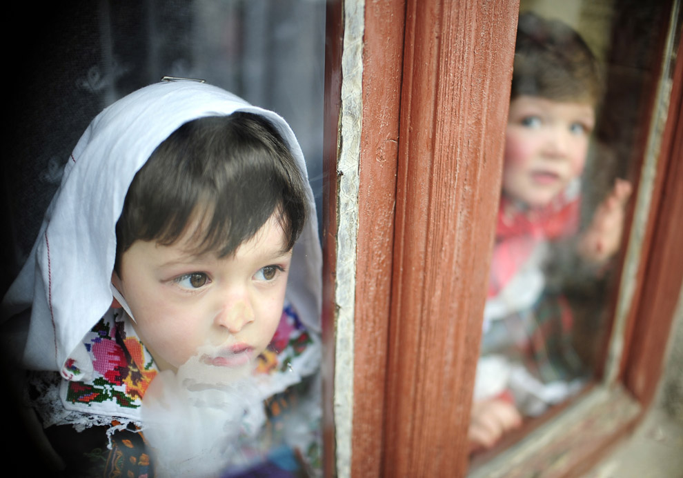 Древний карнавал в городе Вевчани