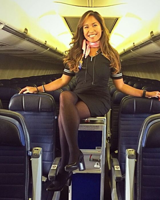 Симпатичные стюардессы
