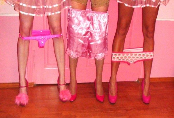 Девушка из розового мира