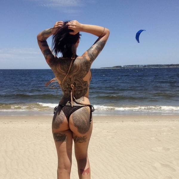 Девушки в татуировках