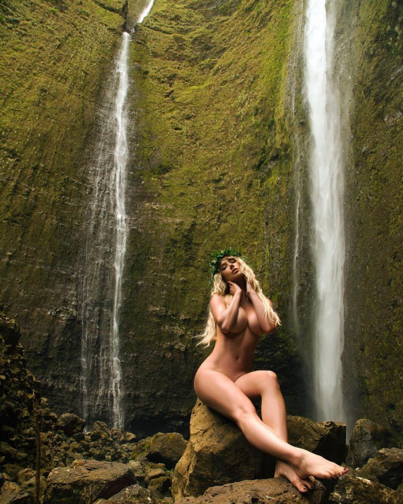 Сара Андервуд на снимках из социальных сетей