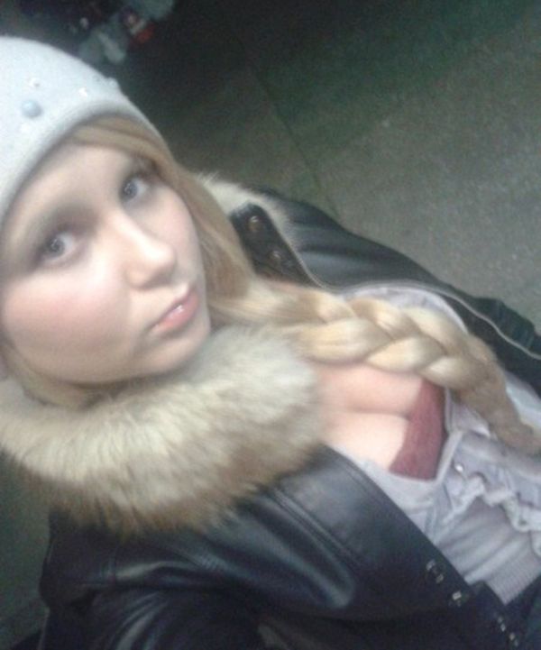 17-летняя девочка, которая разводит парней уже с 14 лет (4 фото)