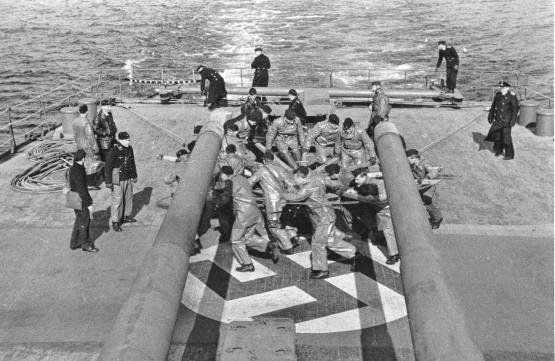 Тяжелый крейсер "Принц Ойген" (12 фото)