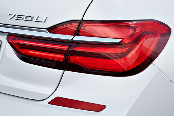 Новую 7-ку BMW 2016 года можно посмотреть уже сейчас