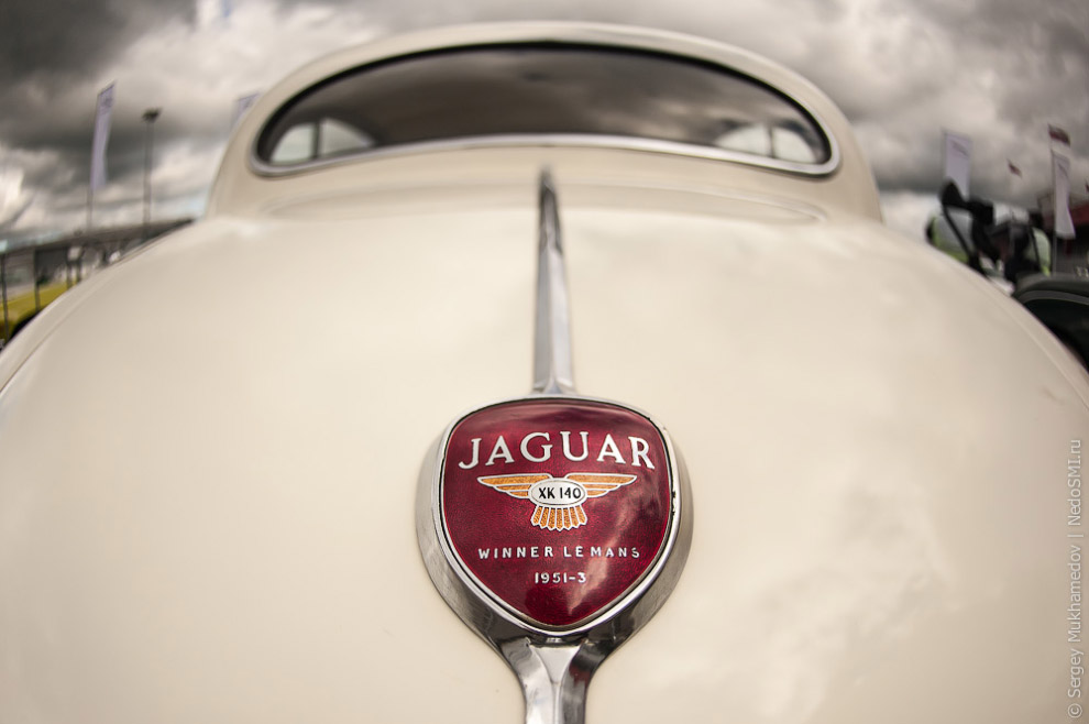 Впервые в России: соревнования на скорость среди ретро-автомобилей