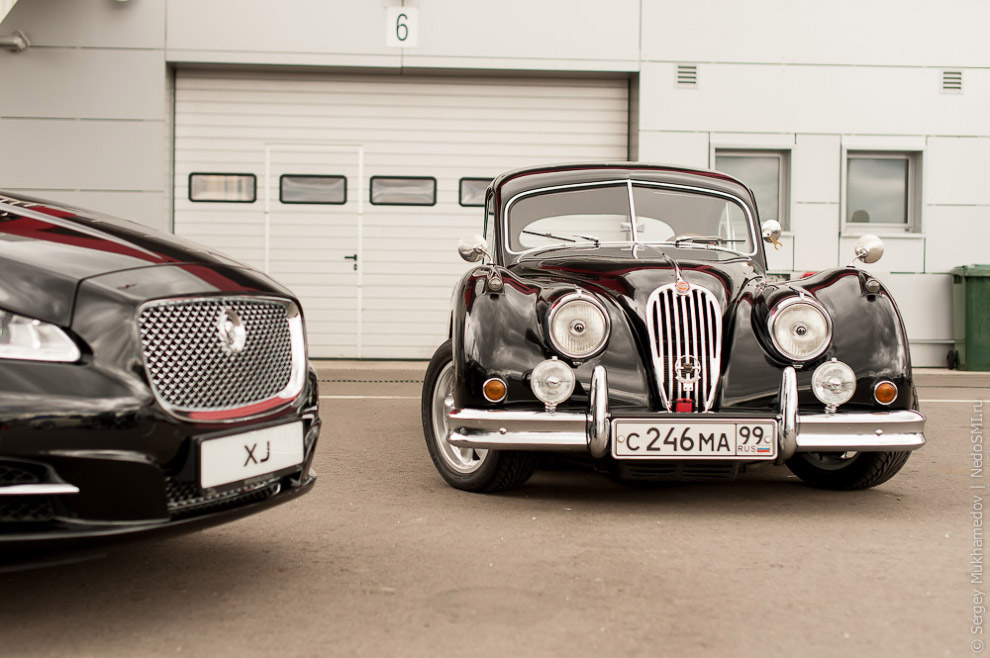 Впервые в России: соревнования на скорость среди ретро-автомобилей