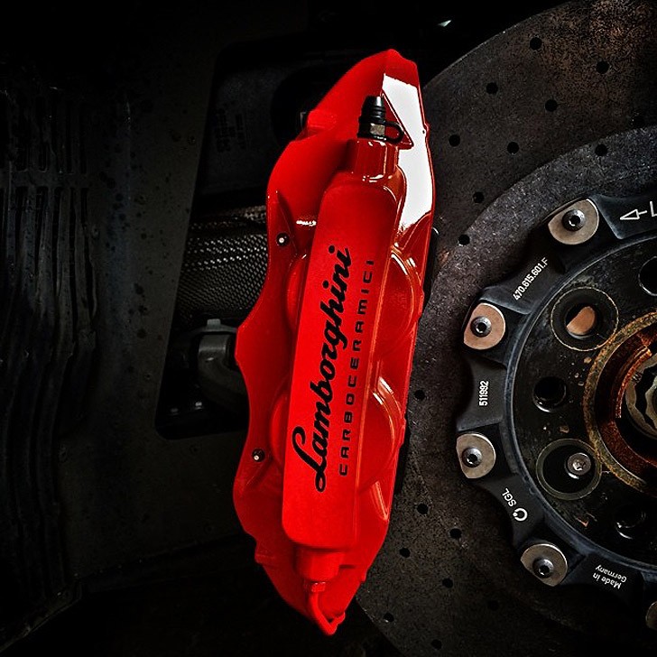 Автопарк суперкаров 19-летнего подростка