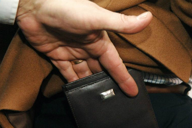 Как работают карманники Как работают карманники