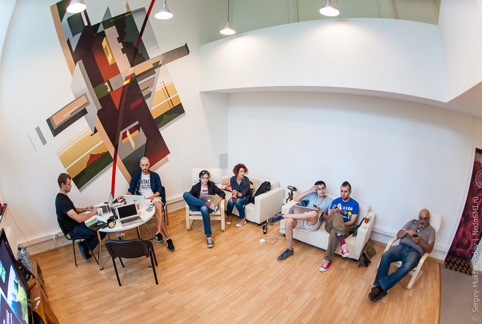 Необычный офис: Мохнатый сыр Необычный офис: Мохнатый сыр