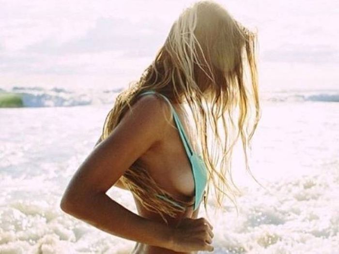 Загорелые девушки прекрасны