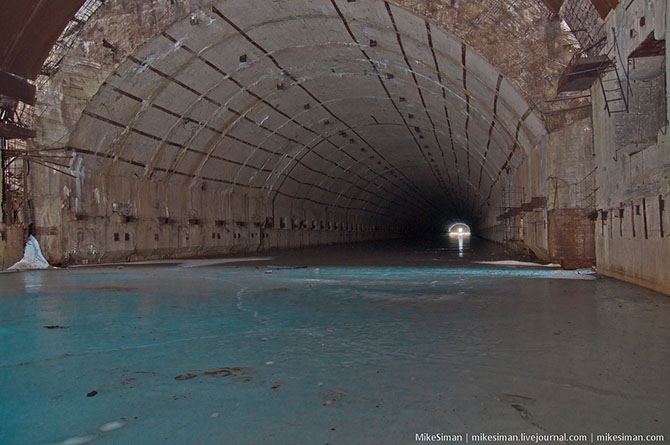 Подземная база-укрытие подводных лодок «Павловское»