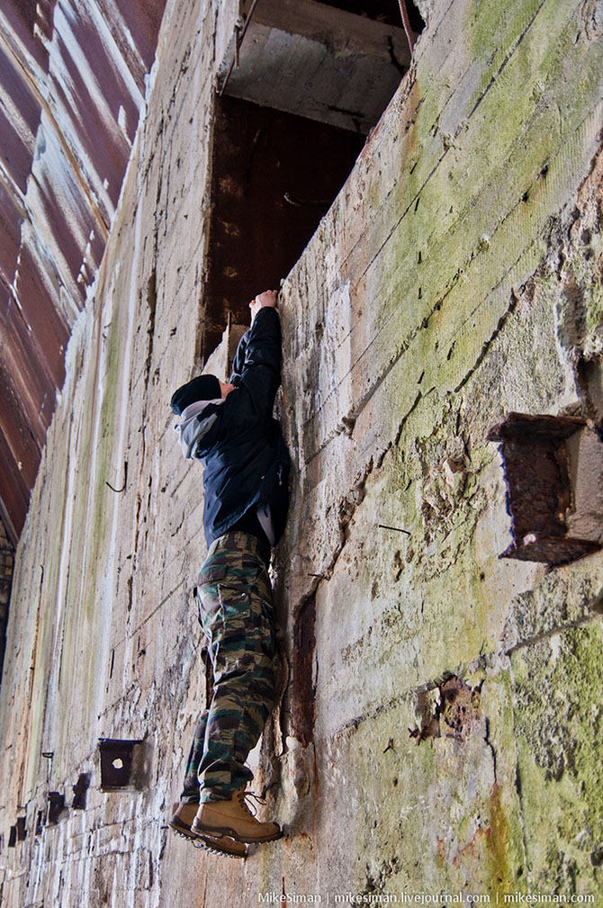 Подземная база-укрытие подводных лодок «Павловское»