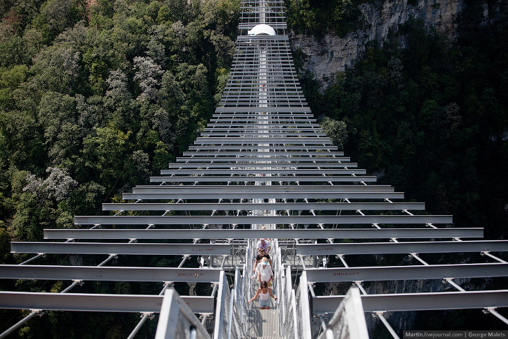 Самый длинный пешеходный подвесной мост в мире Самый длинный пешеходный подвесной мост в мире