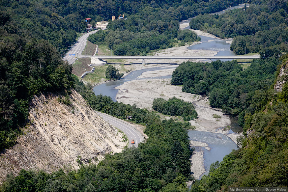 Самый длинный пешеходный подвесной мост в мире Самый длинный пешеходный подвесной мост в мире