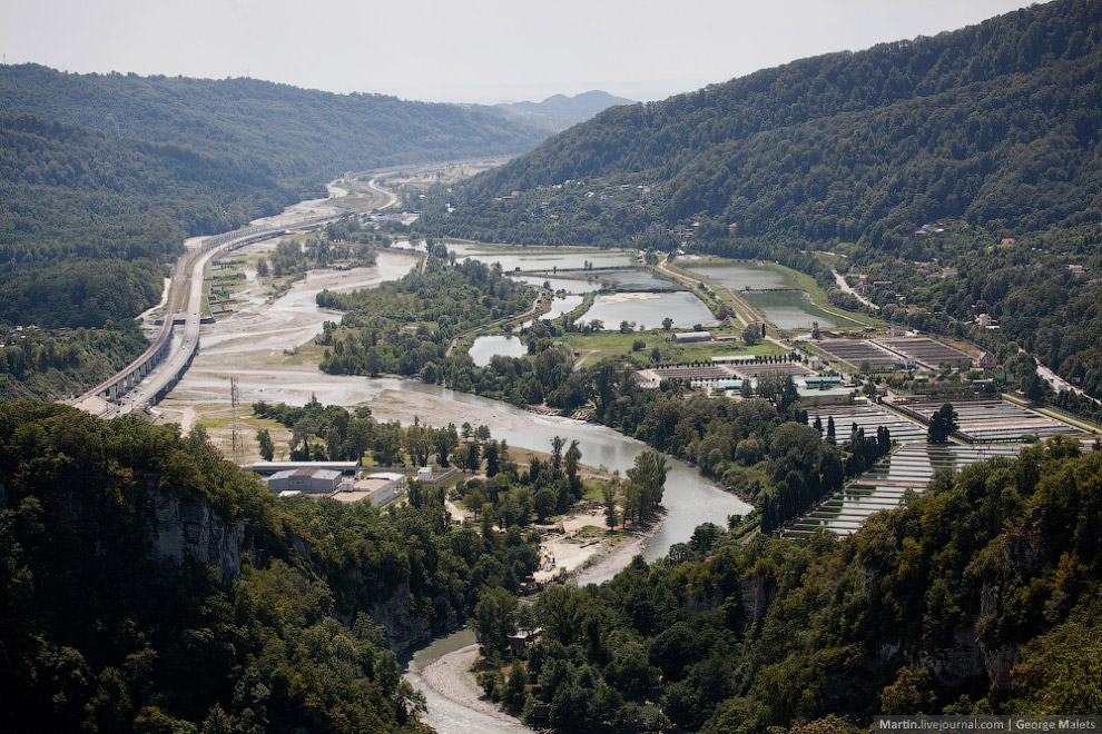 Самый длинный пешеходный подвесной мост в мире Самый длинный пешеходный подвесной мост в мире