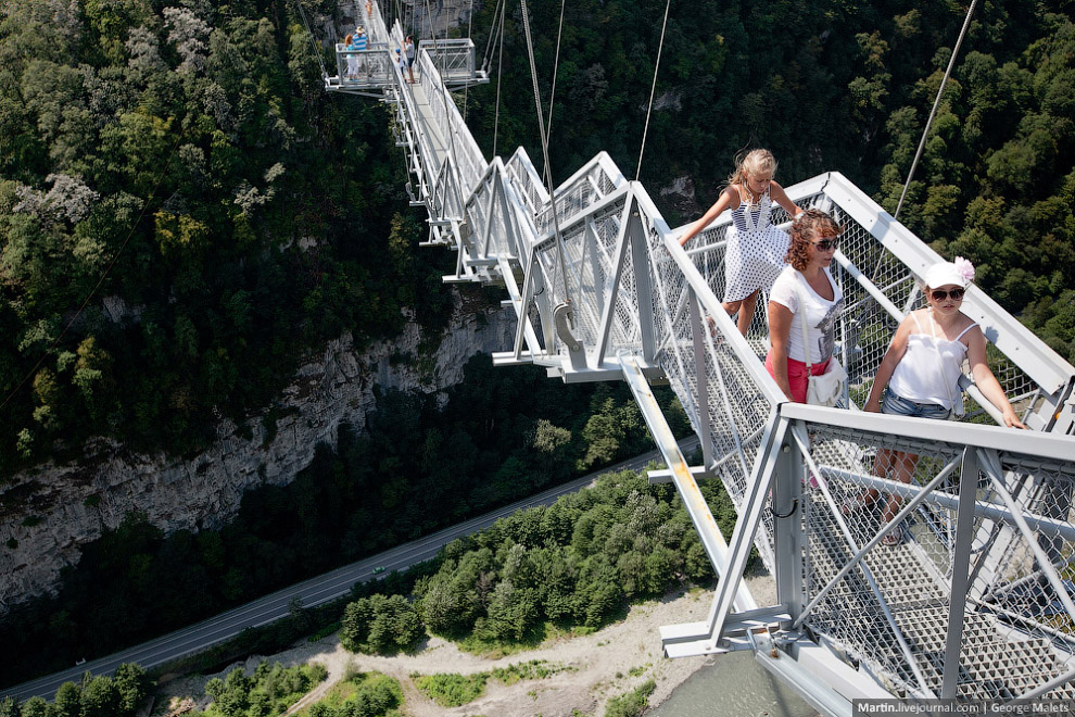 Самый длинный пешеходный подвесной мост в мире Самый длинный пешеходный подвесной мост в мире