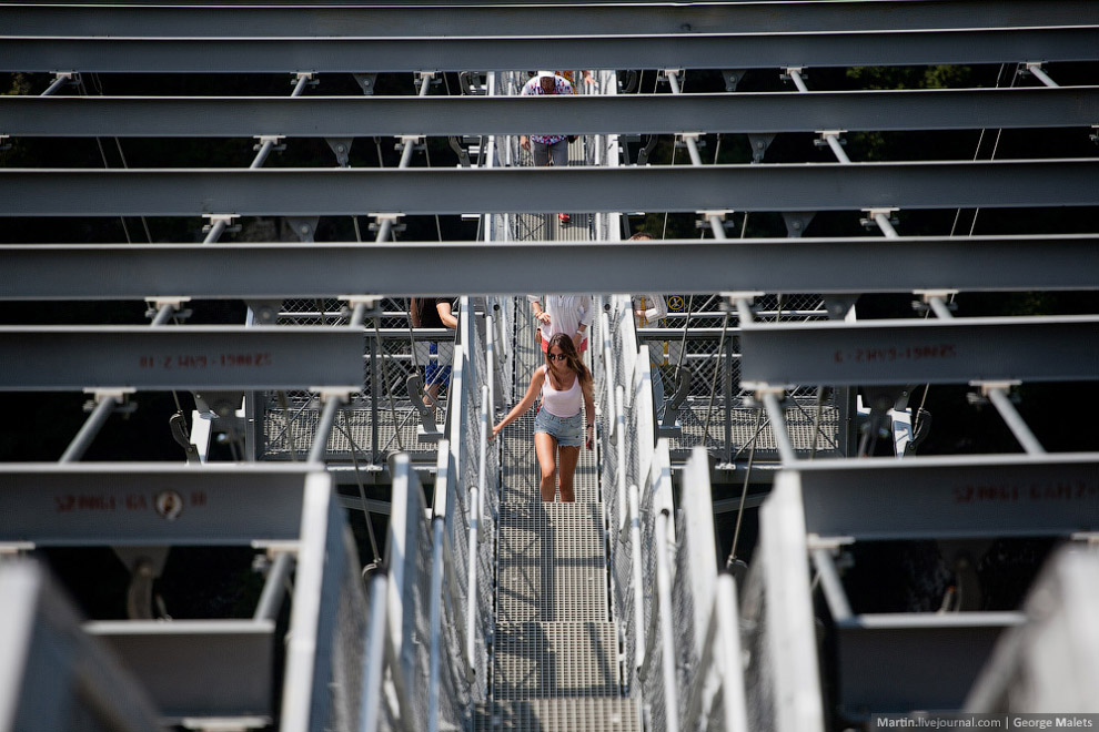 Самый длинный пешеходный подвесной мост в мире Самый длинный пешеходный подвесной мост в мире