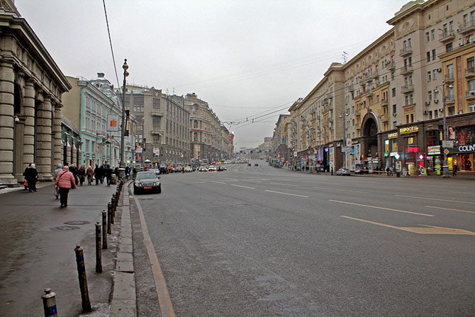 Как появились 10-полосные магистрали в центре Москвы Как появились 10-полосные магистрали в центре Москвы