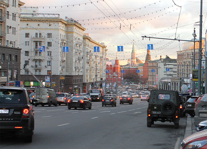 Как появились 10-полосные магистрали в центре Москвы Как появились 10-полосные магистрали в центре Москвы