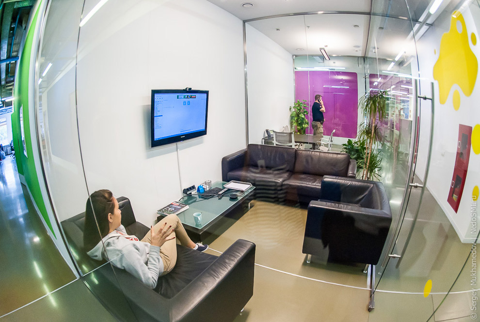 Необычный офис: За стеклом