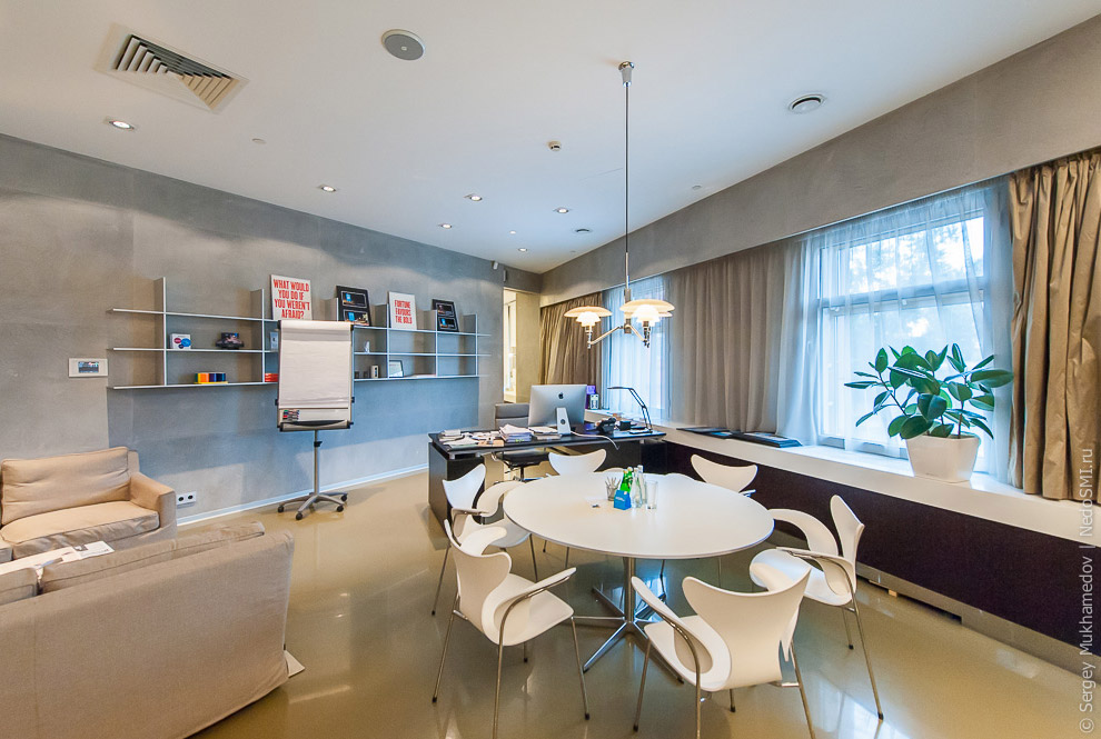 Необычный офис: За стеклом