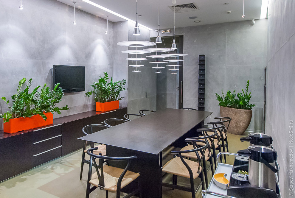 Необычный офис: За стеклом