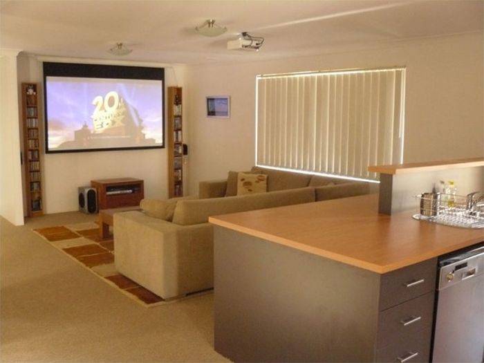 Мужчина продал свою старую жизнь, чтобы начать новую