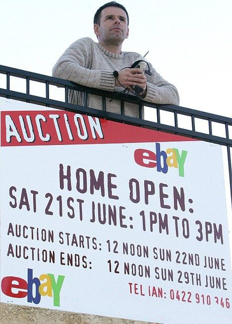 Мужчина продал свою старую жизнь, чтобы начать новую