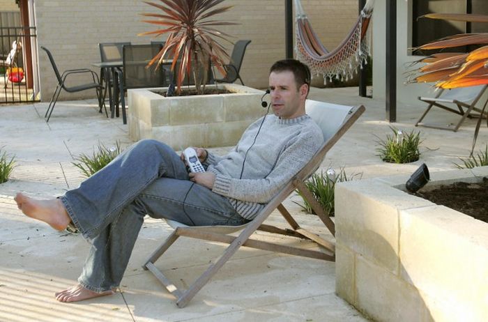 Мужчина продал свою старую жизнь, чтобы начать новую