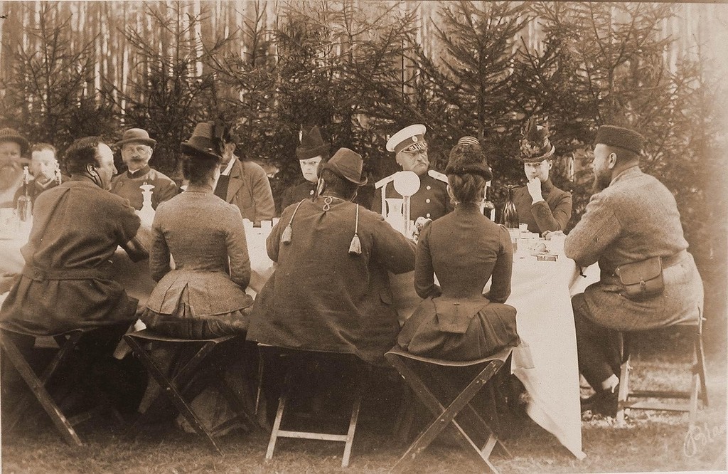 От чего ломился царский стол