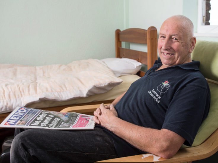 Мужчина из-за ссор с женой решил переселиться в лес