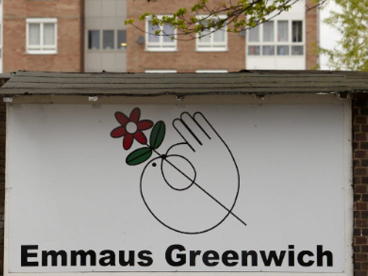 Мужчина из-за ссор с женой решил переселиться в лес