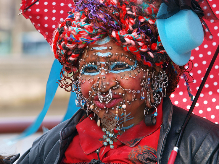 Люди, изменившие свою внешность самым невероятным образом Люди, изменившие свою внешность самым невероятным образом