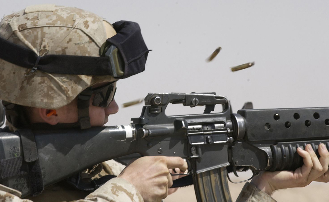 Кто кого: АК или М-16 Кто кого: АК или М-16