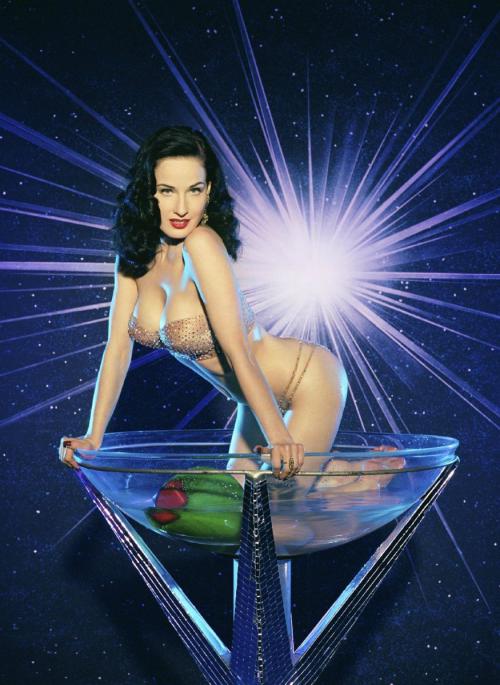 Великолепная Dita von Teese