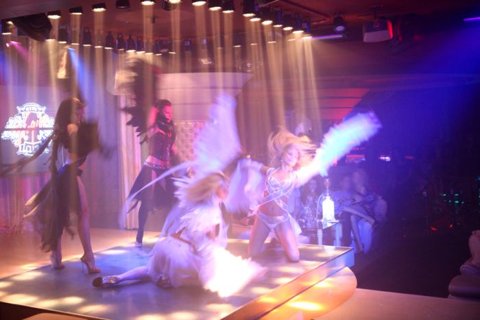 Секреты из жизни стриптиз-клуба