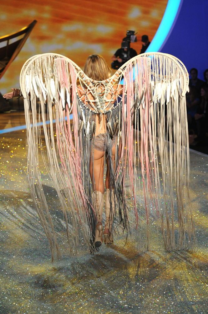 2013 Victorias Secret Fashion Show