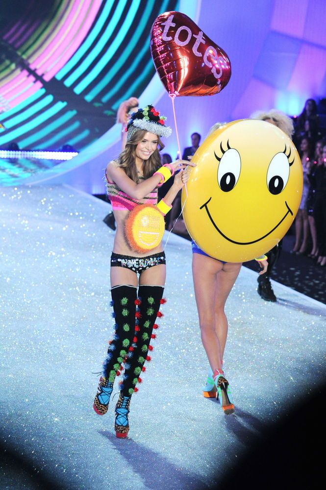 2013 Victorias Secret Fashion Show